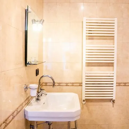 Albergue Blue Door *