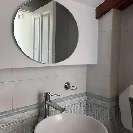 بيت شباب Blue Door *