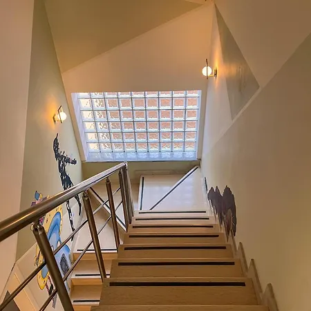 بيت شباب Blue Door *