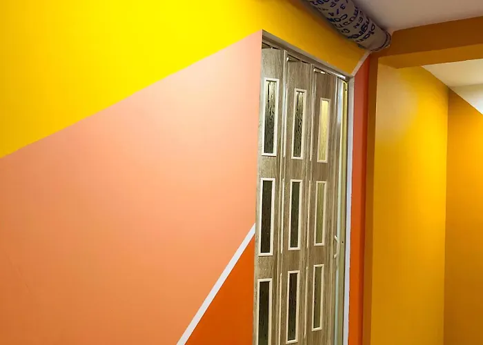 Hostel Blue Door Tirana